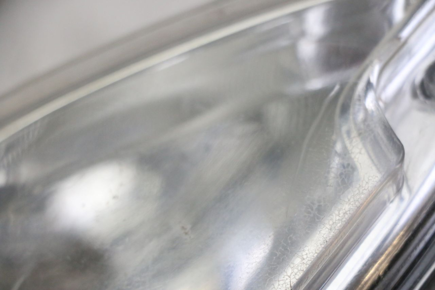 photo de PRAWA LAMPA PRZEDNIA PEUGEOT CITYSTAR 50 (2013 - 2017) - Szczegół części