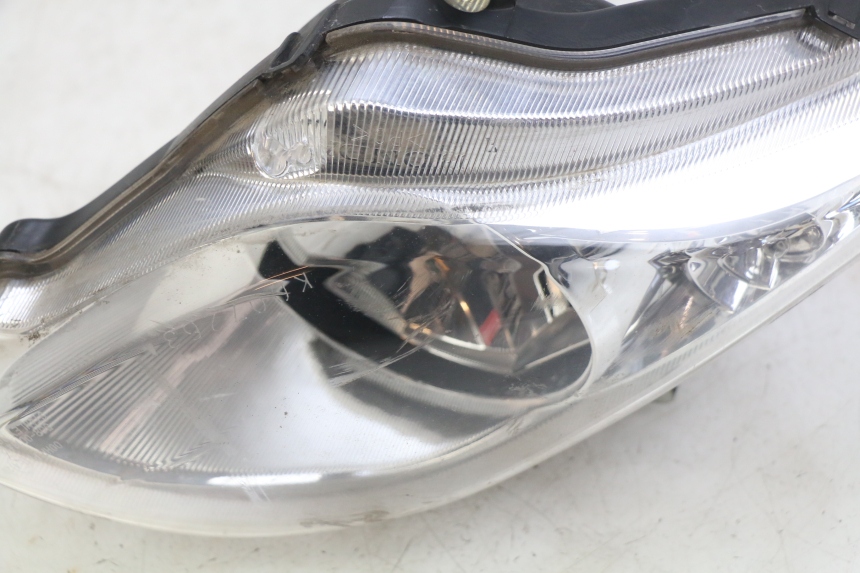 photo de PRAWA LAMPA PRZEDNIA HONDA FJS SILVERWING SILVER WING 400 (2009 - 2016) - Szczegół części