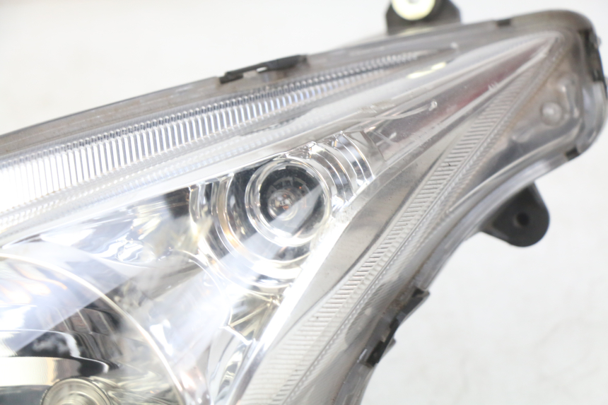 photo de PRAWA LAMPA PRZEDNIA HONDA FJS SILVERWING SILVER WING 400 (2009 - 2016) - Widok produktu