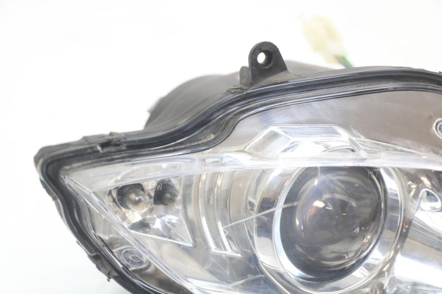 photo de PRAWA LAMPA PRZEDNIA PEUGEOT GEOPOLIS RS 125 (2007 - 2009) - Szczegół części
