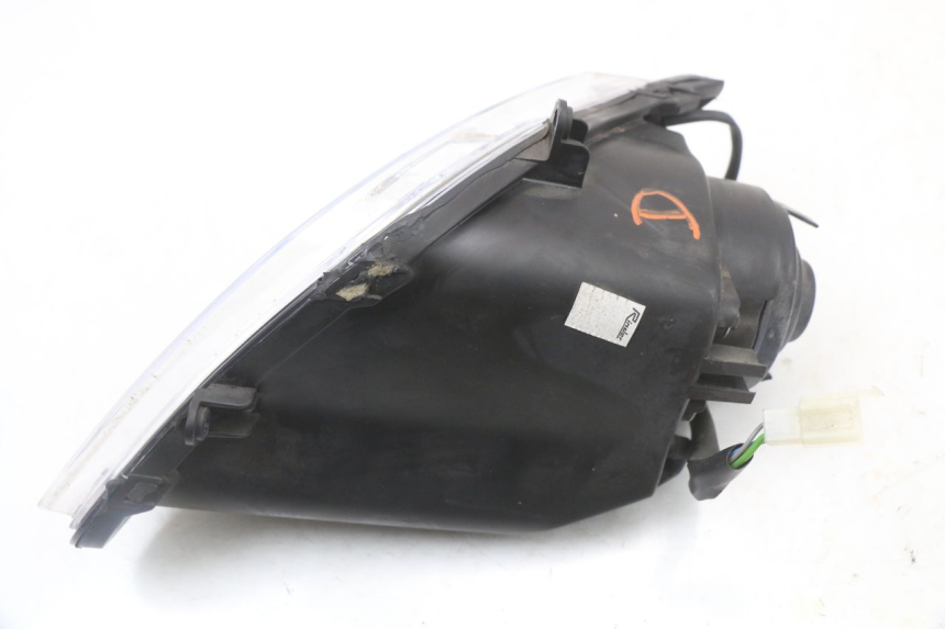 photo de PRAWA LAMPA PRZEDNIA PEUGEOT GEOPOLIS RS 125 (2007 - 2009) - Inny kąt widzenia