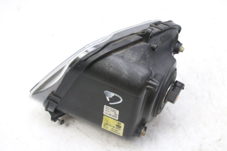 photo de PRAWA LAMPA PRZEDNIA DERBI GPR 50 (2004 - 2009) - Inny kąt widzenia