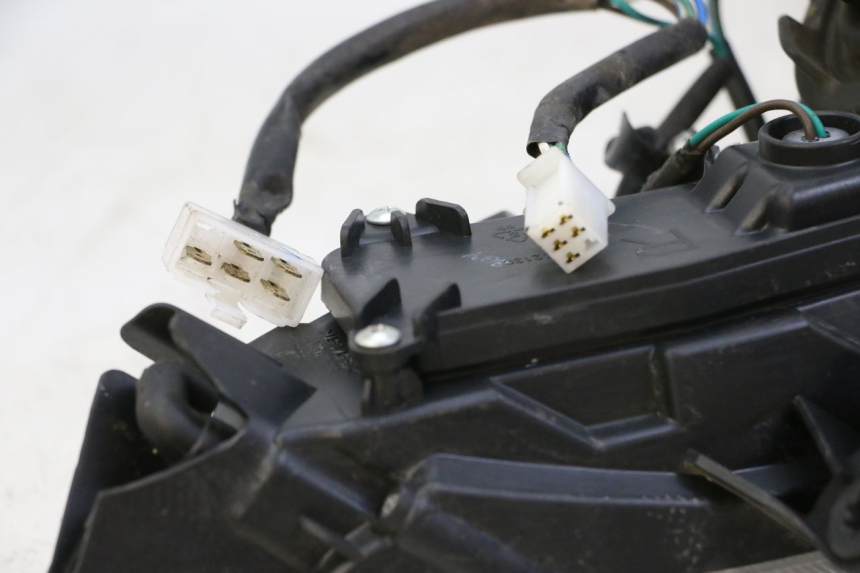 photo de PRAWA LAMPA PRZEDNIA SYM JOYMAX 125 (2010 - 2017) - Szczegół części