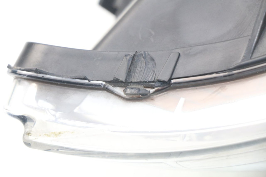 photo de PRAWA LAMPA PRZEDNIA PEUGEOT SATELIS 300 (2012 - 2015) - Część sprawdzona