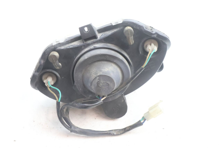 photo de PRZEDNIA LAMPA CF MOTO E-CHARM 125 (2005 - 2008) - Zbliżenie techniczne