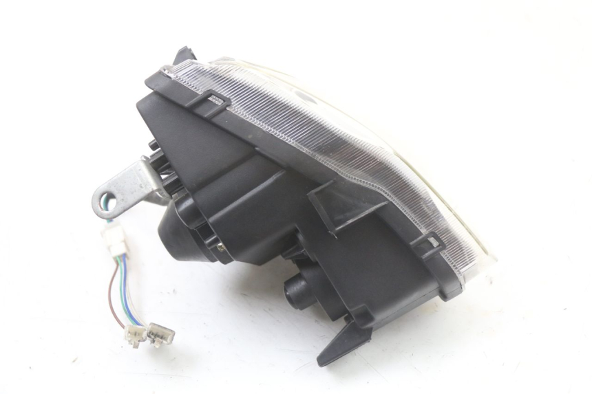 photo de REFLEKTOR PRZEDNI EBROH BRAVO GLE 1 (2020 - 2024) - Zbliżenie techniczne