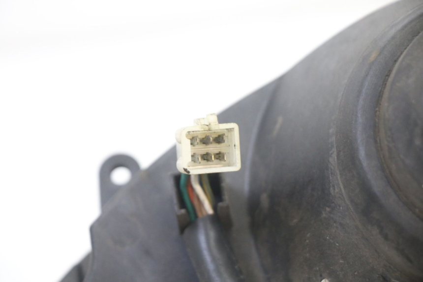 photo de REFLEKTOR PRZEDNI PEUGEOT ELYSTAR 50 (2002 - 2014) - Stan powierzchni