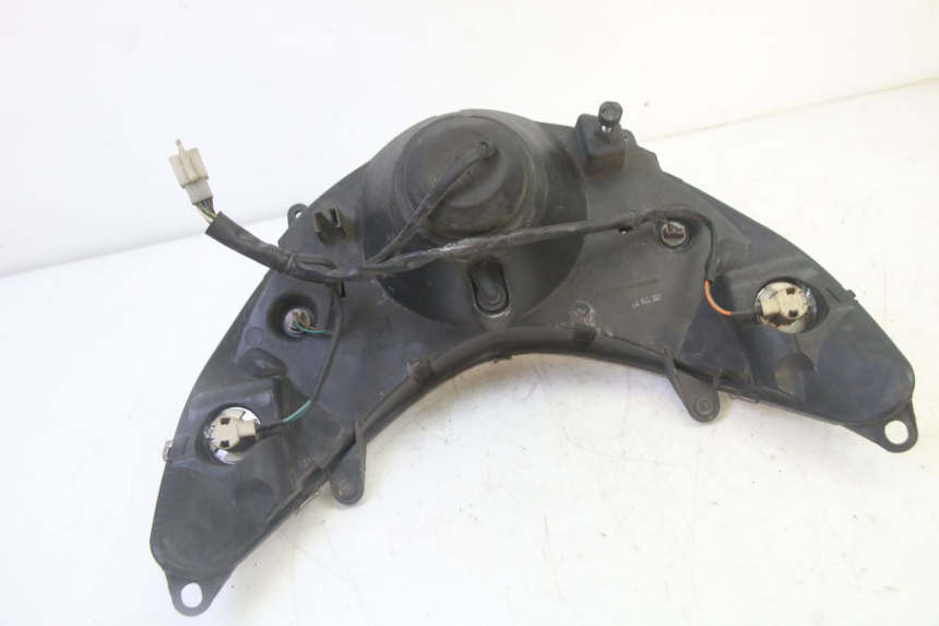 photo de REFLEKTOR PRZEDNI PEUGEOT ELYSTAR 50 (2002 - 2014) - Stan powierzchni