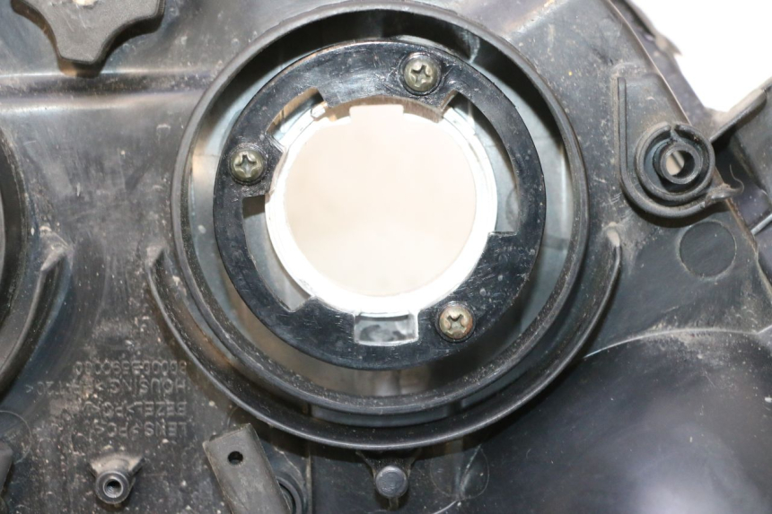 photo de PRZEDNIA LAMPA KEEWAY F-ACT FACT EVO 50 (2020 - 2026) - Struktura - zbliżenie