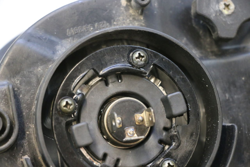 photo de PRZEDNIA LAMPA KEEWAY F-ACT FACT EVO 50 (2020 - 2026) - Zoom stanu zużycia