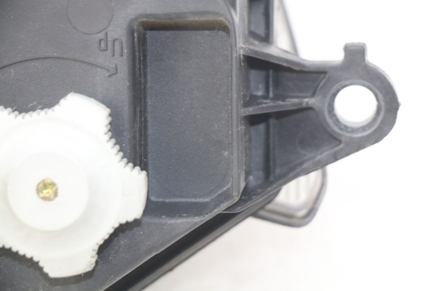 photo de REFLEKTOR PRZEDNI HONDA FES PANTHEON 2T 125 (1998 - 2002) - Punkty mocowania