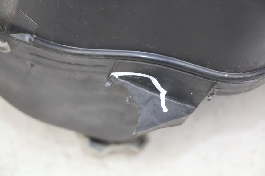 photo de REFLEKTOR PRZEDNI HONDA FES PANTHEON 2T 125 (1998 - 2002) - Oznaczenia i referencje