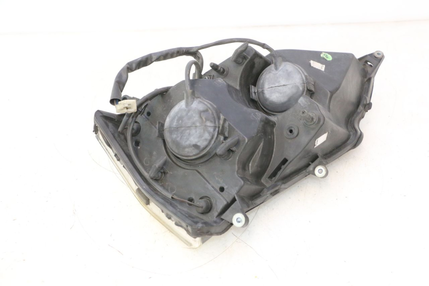 photo de REFLEKTOR PRZEDNI HONDA FES PANTHEON 125 (2003 - 2007) - Zbliżenie techniczne