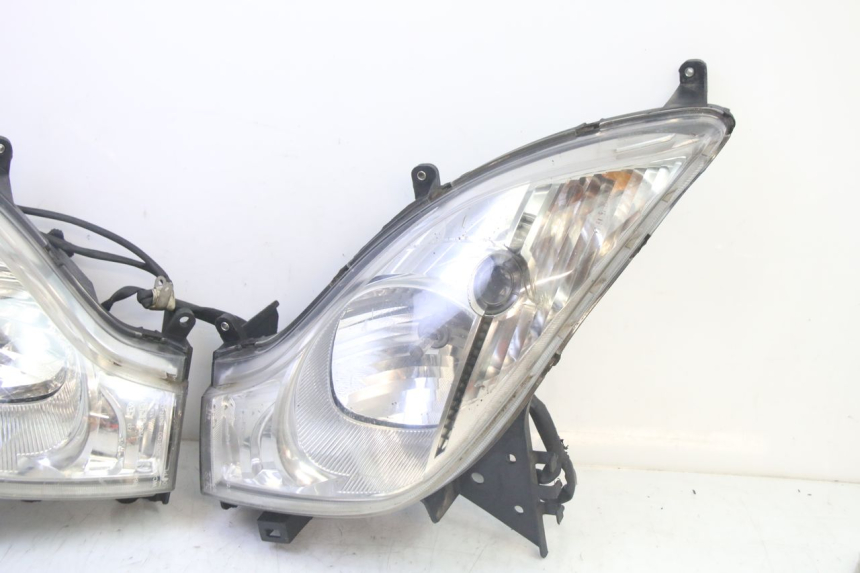 photo de REFLEKTOR PRZEDNI HONDA FES S-WING SWING ABS 125 (2007 - 2015) - Inny kąt widzenia