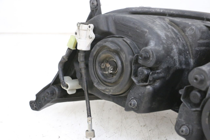 photo de REFLEKTOR PRZEDNI YAMAHA FJR ABS 1300 (2006 - 2012) - Oznaczenia i referencje