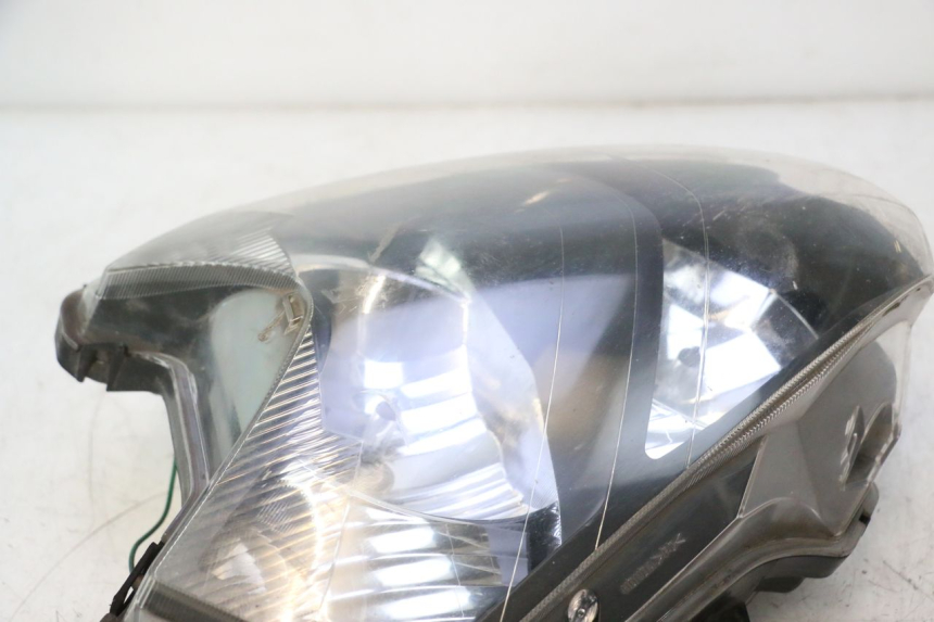 photo de REFLEKTOR PRZEDNI HONDA FJS SILVER WING SILVERWING 400 (2005 - 2008) - Zoom stanu zużycia