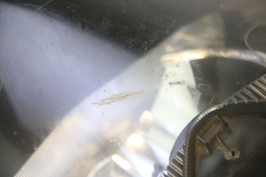 photo de REFLEKTOR PRZEDNI HONDA FJS SILVER WING SILVERWING 400 (2005 - 2008) - Inny kąt widzenia
