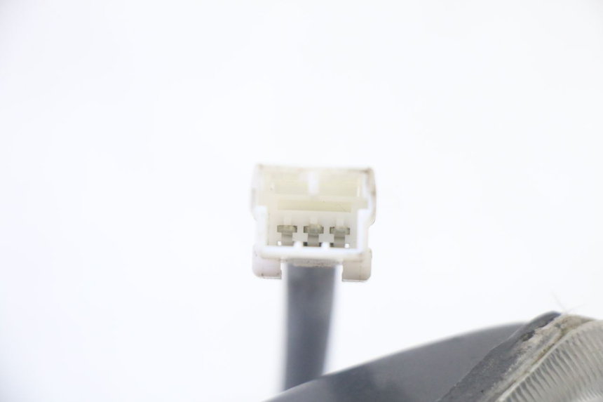 photo de REFLEKTOR PRZEDNI PIAGGIO FLY 2T 50 (2004 - 2017) - Stan powierzchni