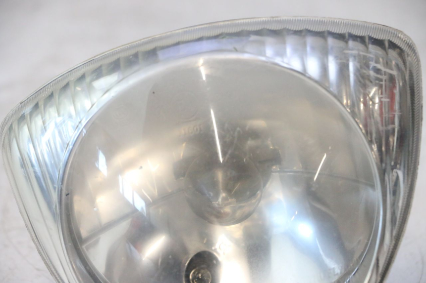 photo de REFLEKTOR PRZEDNI PIAGGIO FLY 2T 50 (2004 - 2017) - Struktura - zbliżenie