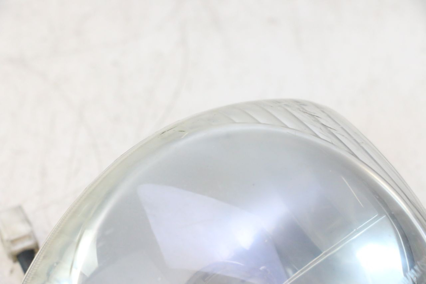 photo de REFLEKTOR PRZEDNI PIAGGIO FLY 2T 50 (2004 - 2017) - Zbliżenie techniczne