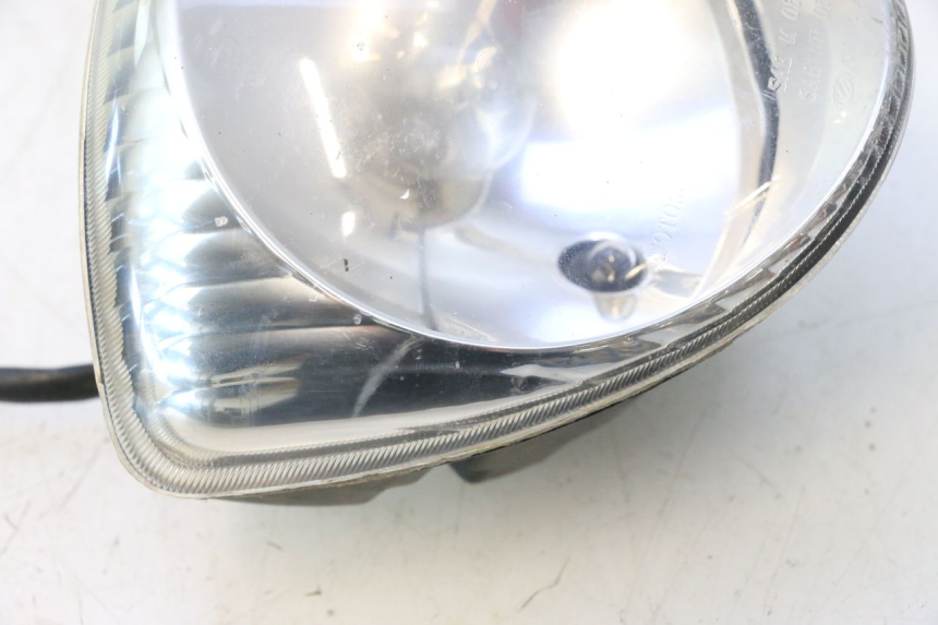 photo de REFLEKTOR PRZEDNI PIAGGIO FLY 2T 50 (2004 - 2017) - Oznaczenia i referencje
