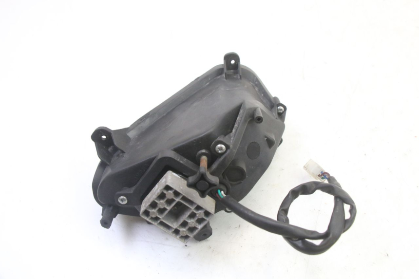 photo de LEWY PRZEDNI REFLEKTOR ORCAL CAVARO 4T 50 (2019 - 2023) - Zbliżenie techniczne