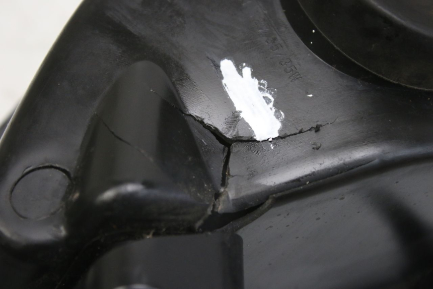 photo de LEWY PRZEDNI REFLEKTOR PEUGEOT CITYSTAR 50 (2013 - 2017) - Zbliżenie techniczne