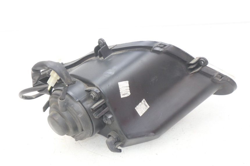 photo de LEWY PRZEDNI REFLEKTOR PEUGEOT GEOPOLIS 400 (2007 - 2013) - Zbliżenie techniczne