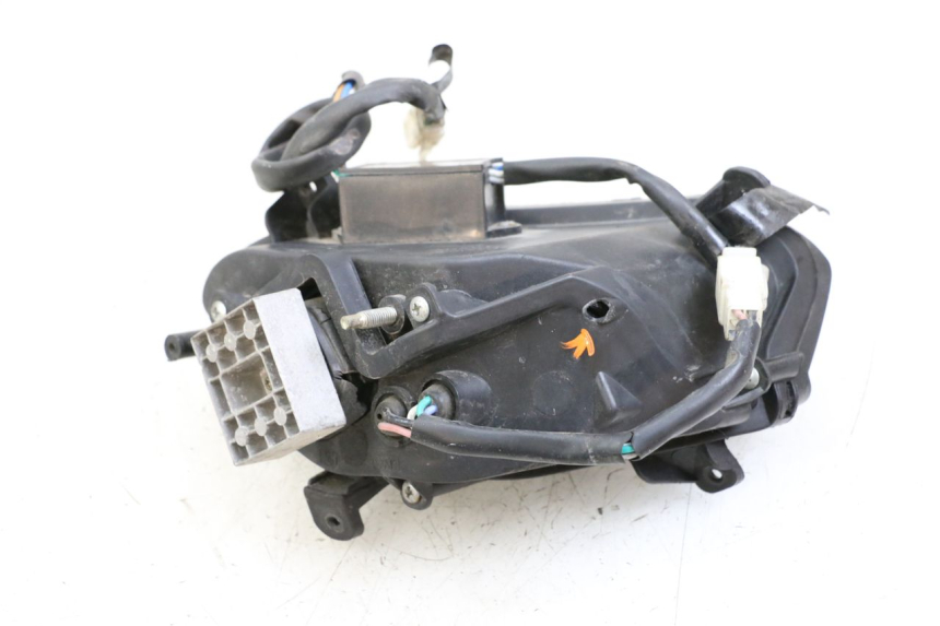 photo de LEWY PRZEDNI REFLEKTOR NECO GPX LC 2T 50 (2014 - 2018) - Inny kąt widzenia