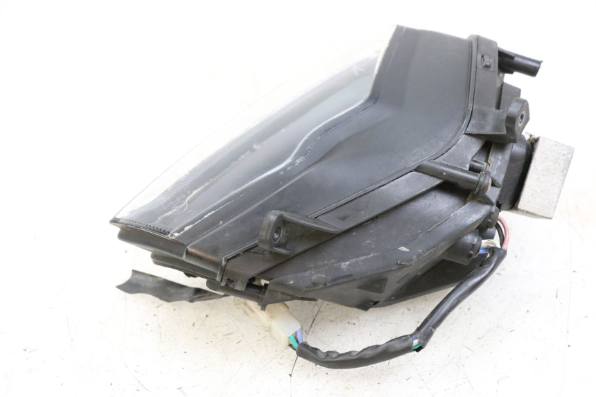 photo de LEWY PRZEDNI REFLEKTOR NECO GPX LC 2T 50 (2014 - 2018) - Stan powierzchni