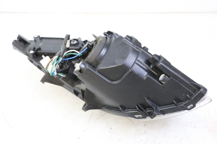 photo de LEWY PRZEDNI REFLEKTOR SYM JOYMAX 125 (2010 - 2017) - Zbliżenie techniczne