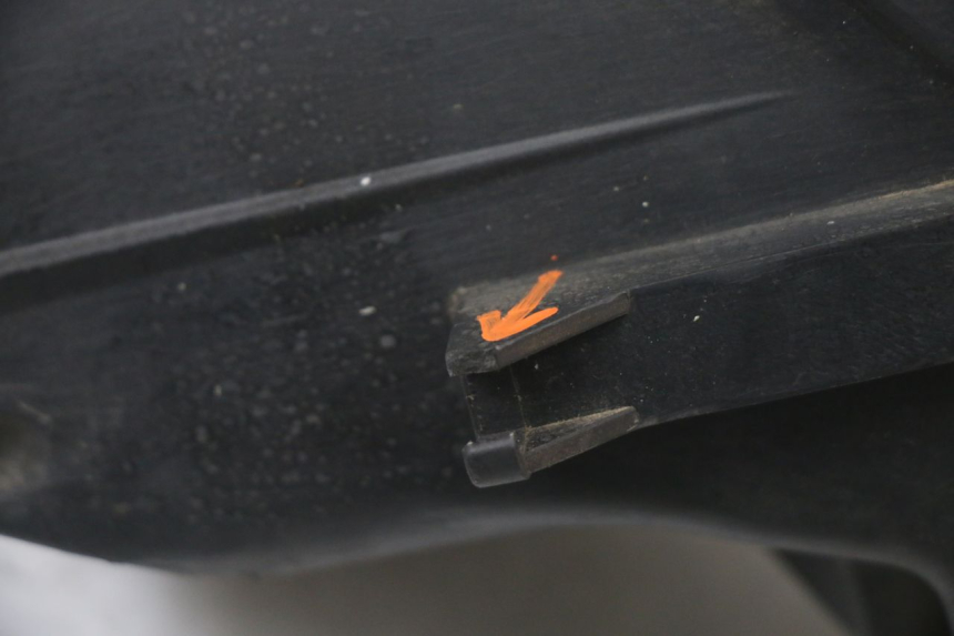 photo de LEWY PRZEDNI REFLEKTOR PEUGEOT SPEEDFIGHT 3 LC 2T 50 (2009 - 2015) - Punkty mocowania