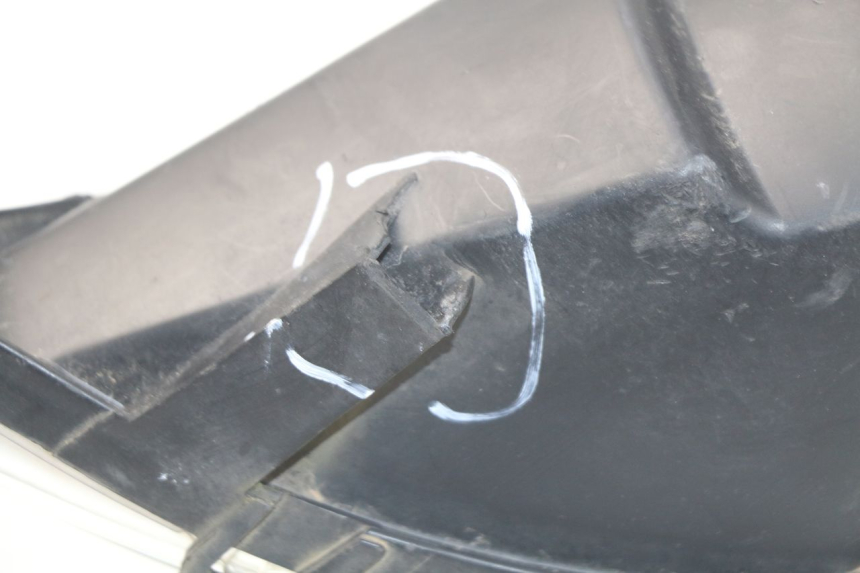 photo de LEWY PRZEDNI REFLEKTOR PEUGEOT SATELIS 300 (2012 - 2015) - Zoom stanu zużycia