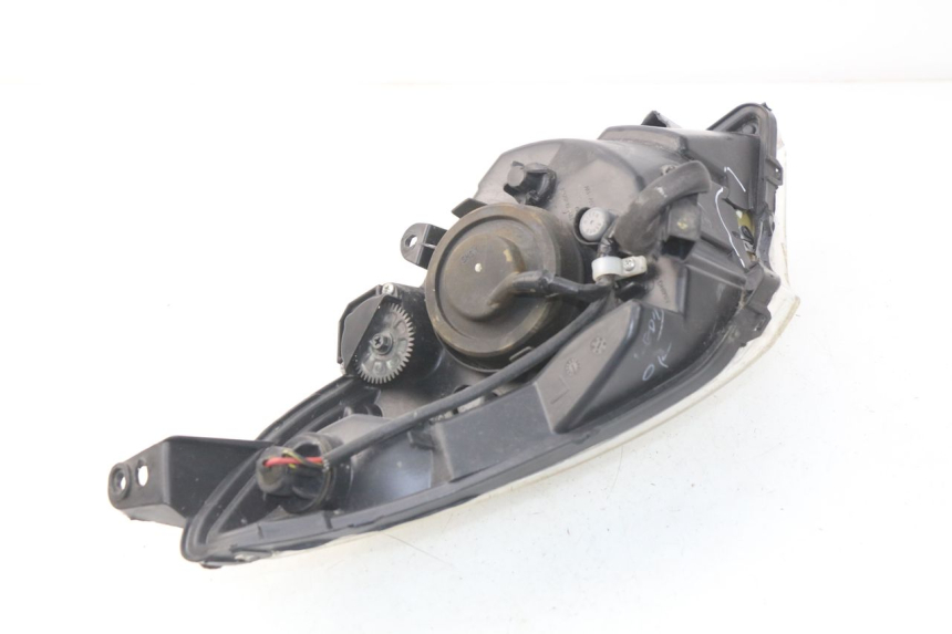 photo de LEWY PRZEDNI REFLEKTOR PEUGEOT SATELIS 300 (2012 - 2015) - Widok ogólny