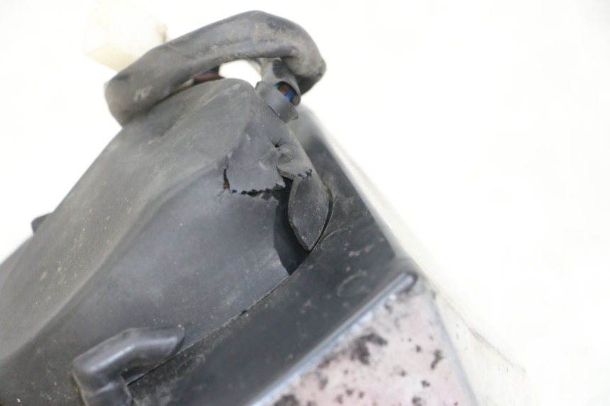 photo de REFLEKTOR PRZEDNI GOES WIKI 125 (2010 - 2015) - Zbliżenie techniczne