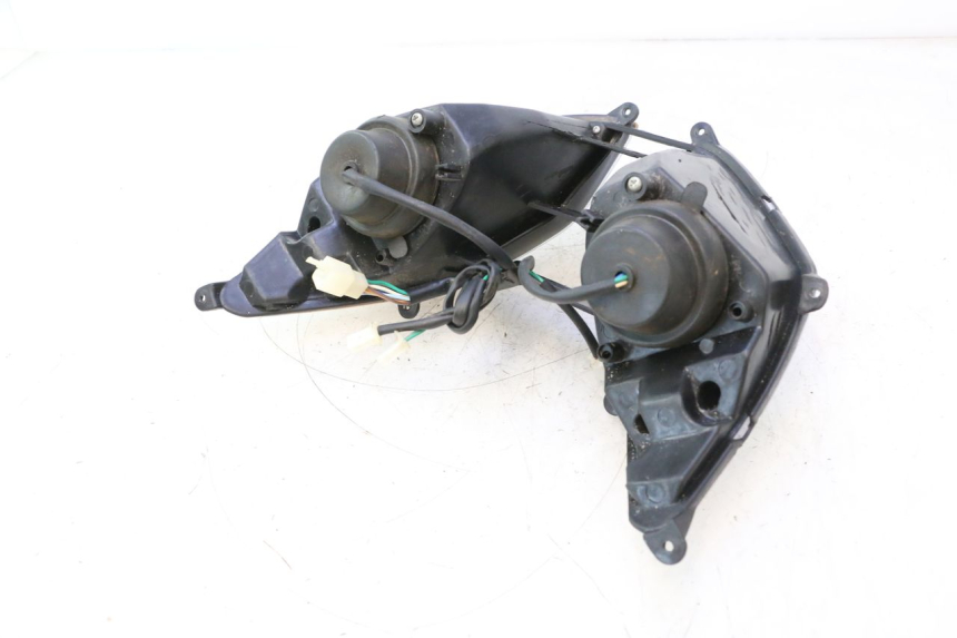photo de PRZEDNIA LAMPA VASTRO GP 2T 50 (2013 - 2017) - Szczegół części