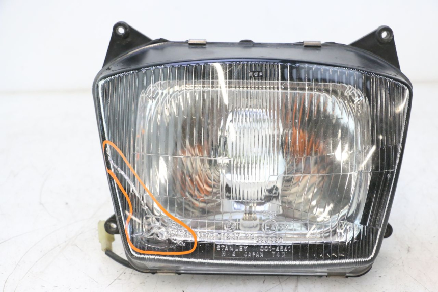 photo de PRZEDNIA LAMPA KAWASAKI GPX F ZX750F 750 (1986 - 1990) - Widok produktu