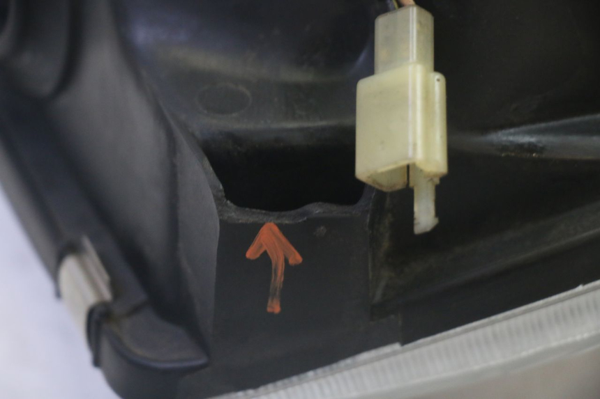 photo de REFLEKTOR PRZEDNI KAWASAKI GPZ RX 1000 (1986 - 1988) - Punkty mocowania