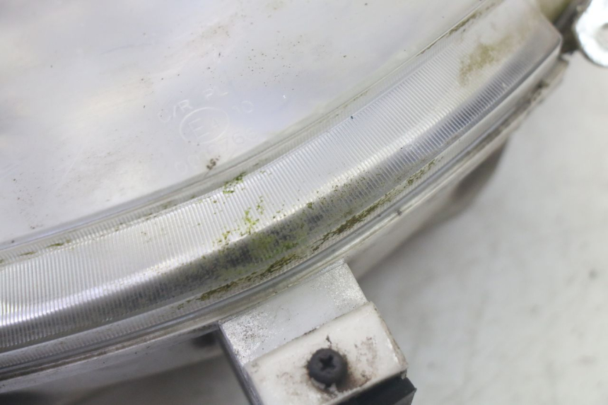 photo de REFLEKTOR PRZEDNI KYMCO GRAND DINK 125 (2008 - 2014) - Punkty mocowania