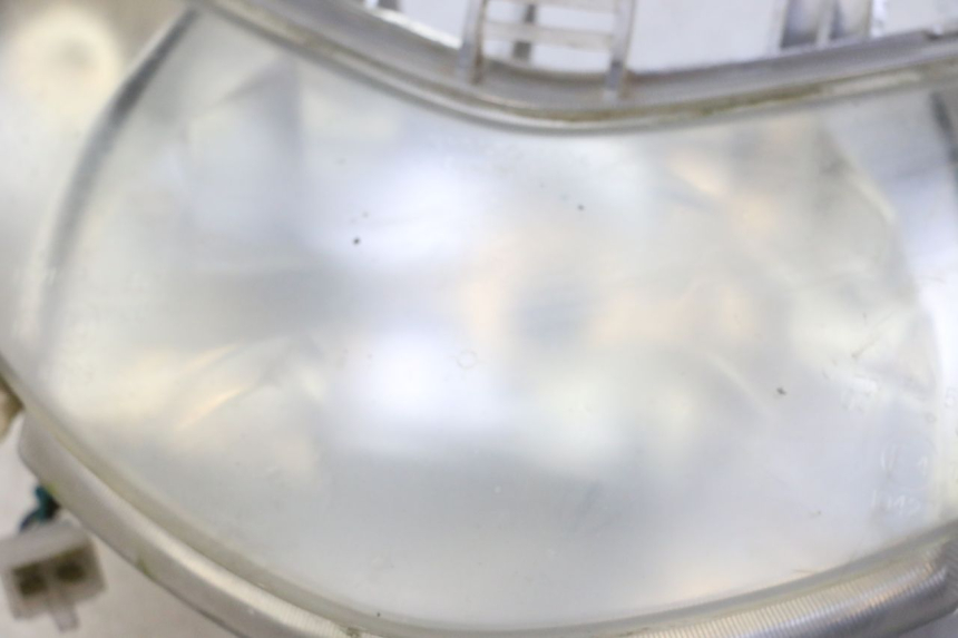 photo de REFLEKTOR PRZEDNI KYMCO GRAND DINK 125 (2002 - 2007) - Inny kąt widzenia