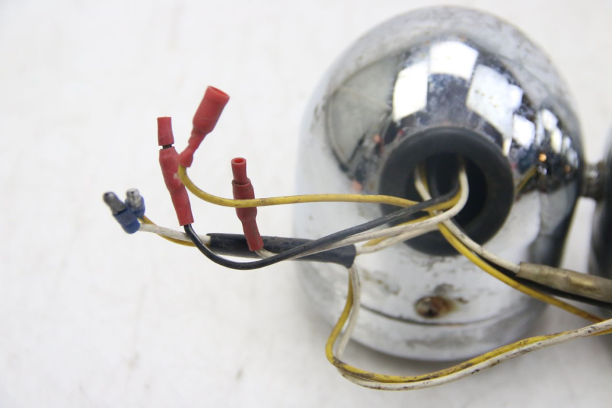 photo de REFLEKTOR PRZEDNI SUZUKI GSX-F GSX  F 1100 (1988 - 1994) - Punkty mocowania