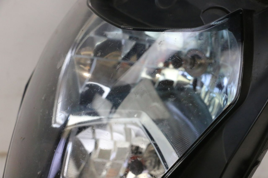 photo de REFLEKTOR PRZEDNI SUZUKI GSXR GSX-R 1000 (2003 - 2004) - Widok z bliska