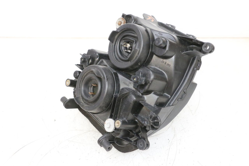 photo de REFLEKTOR PRZEDNI SUZUKI GSXR GSX-R 1000 (2003 - 2004) - Zoom stanu zużycia