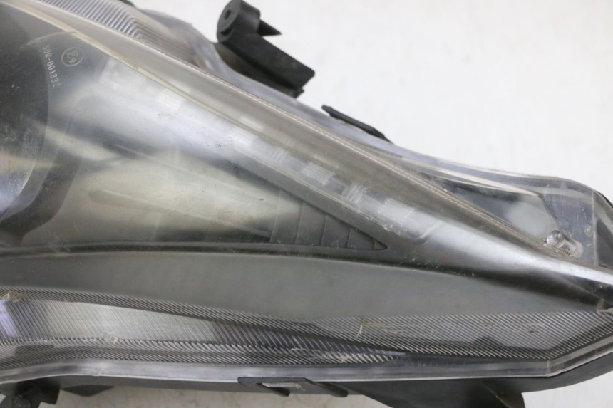 photo de REFLEKTOR PRZEDNI JM MOTORS GTS 125 (2015 - 2019) - Widok produktu