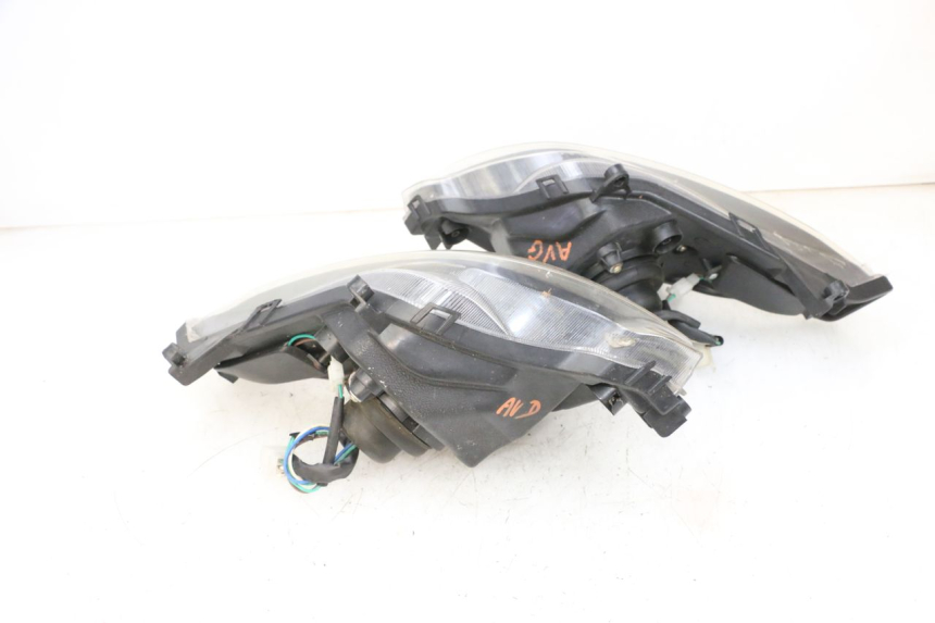 photo de REFLEKTOR PRZEDNI JM MOTORS GTS 125 (2015 - 2019) - Inny kąt widzenia