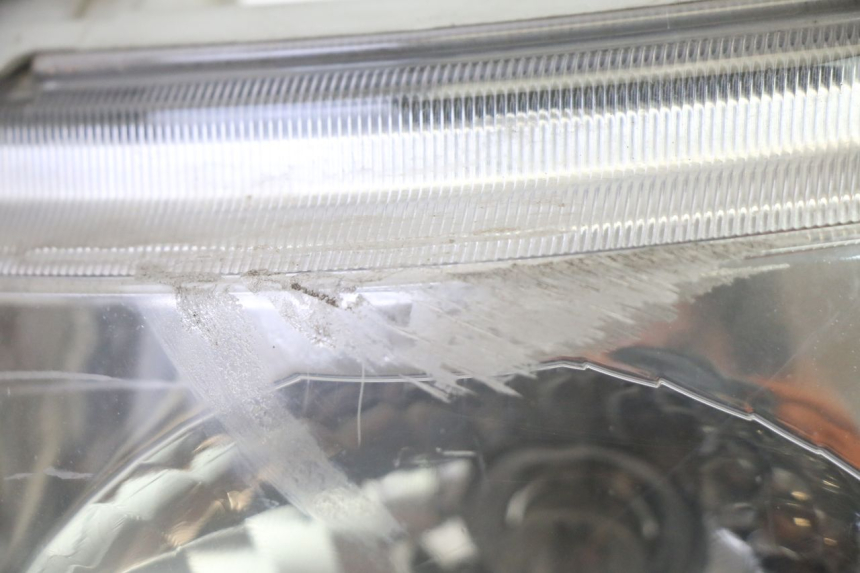 photo de REFLEKTOR PRZEDNI DAELIM HISTORY 125 (2001 - 2002) - Szczegół części