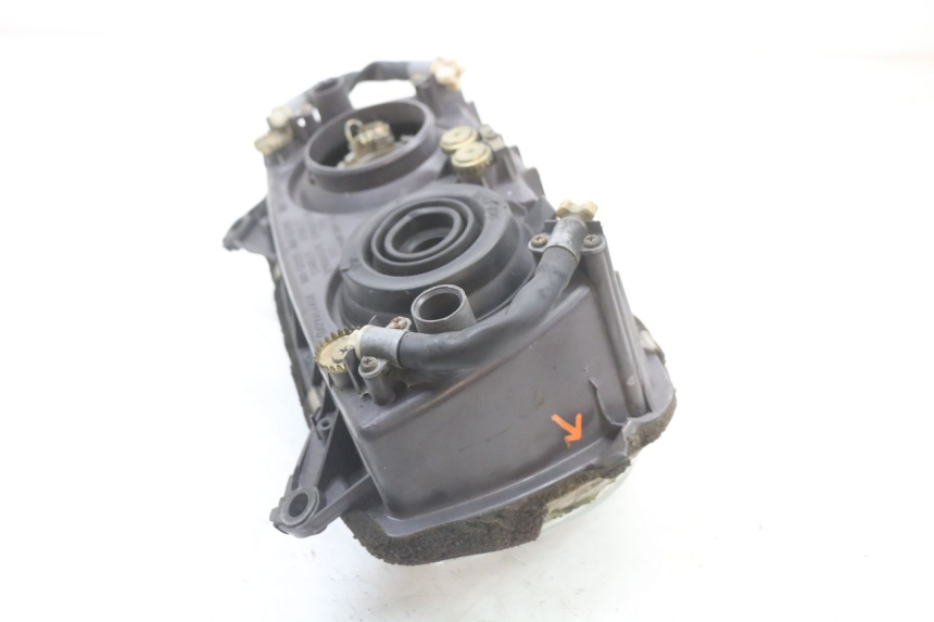 photo de REFLEKTOR PRZEDNI HONDA CBR F 1000 (1993 - 1996) - Zbliżenie komponentów