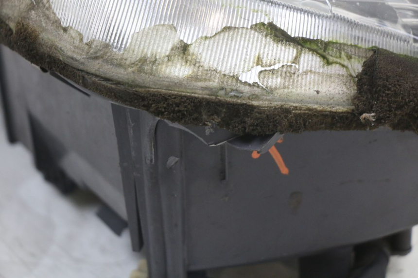 photo de REFLEKTOR PRZEDNI HONDA CBR F 1000 (1993 - 1996) - Punkty mocowania