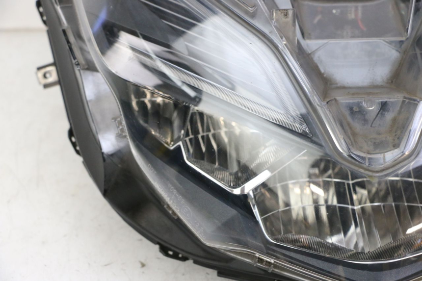 photo de REFLEKTOR PRZEDNI HONDA FORZA 125 (2021 - 2025) - Kontrola wizualna