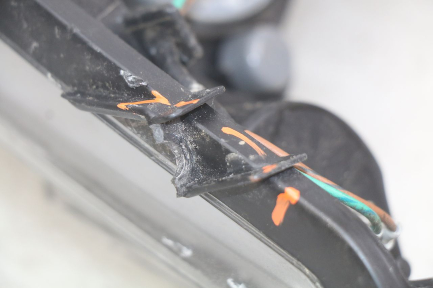 photo de REFLEKTOR PRZEDNI SYM JET SPORT XR 50 (2006 - 2015) - Oznaczenia i referencje